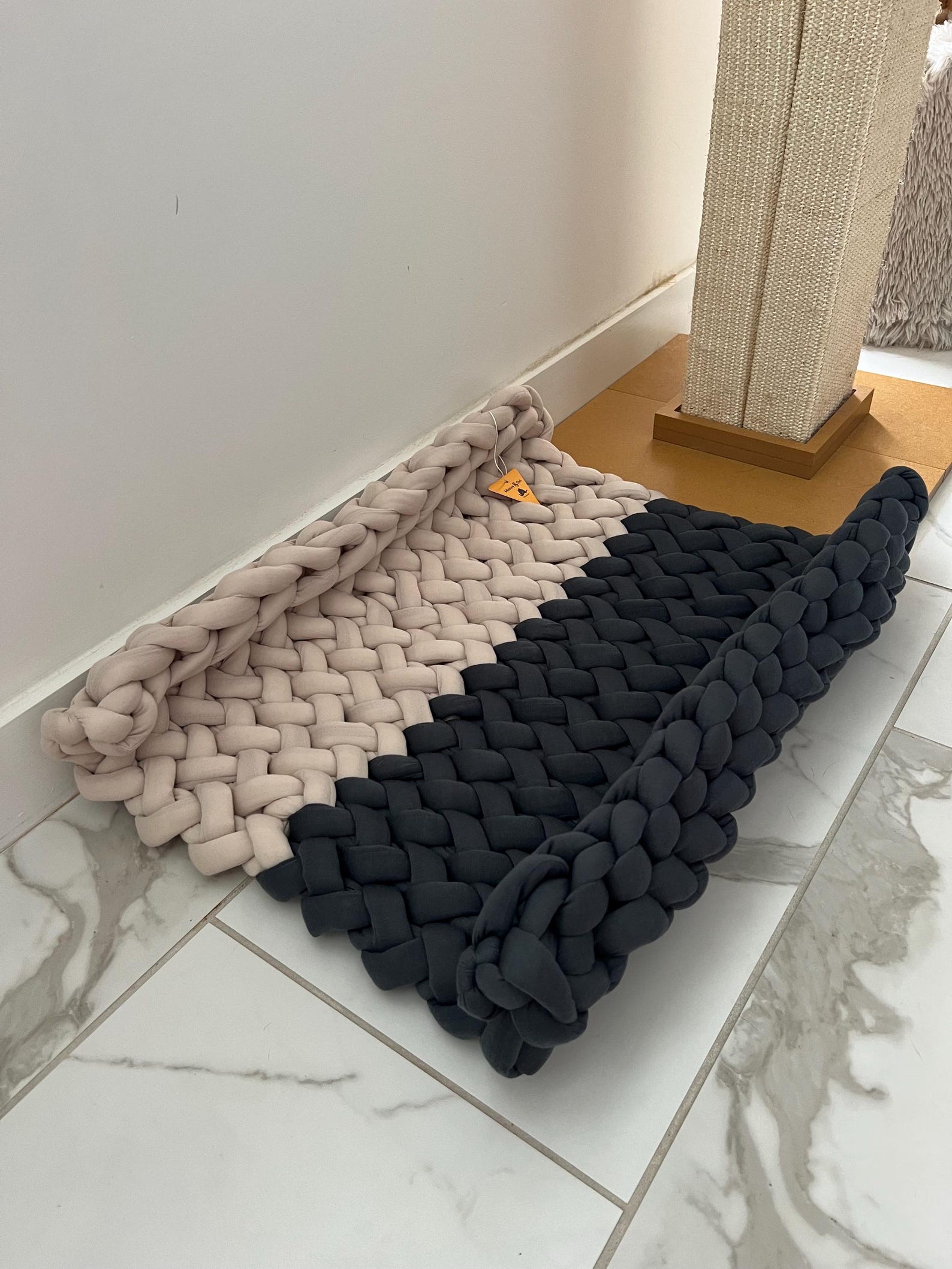 The Color-Striped Cradle Lounge — Handwoven Cotton Pet Mat