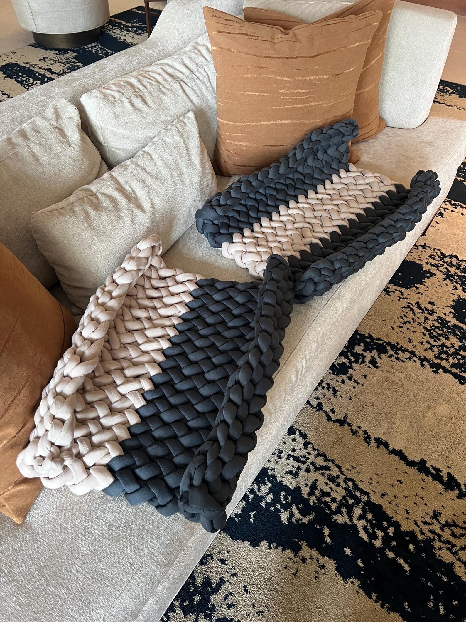 The Color-Striped Cradle Lounge — Handwoven Cotton Pet Mat